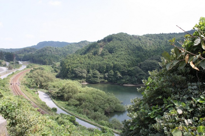 鴉山池