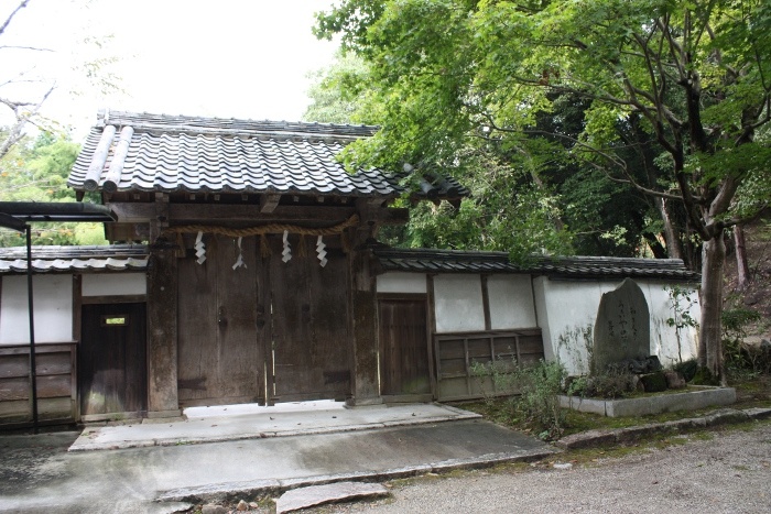 敢国（あえくに）神社