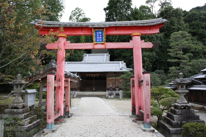 猪田（いだ）神社（下郡）