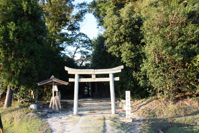 依那古（いなこ）神社