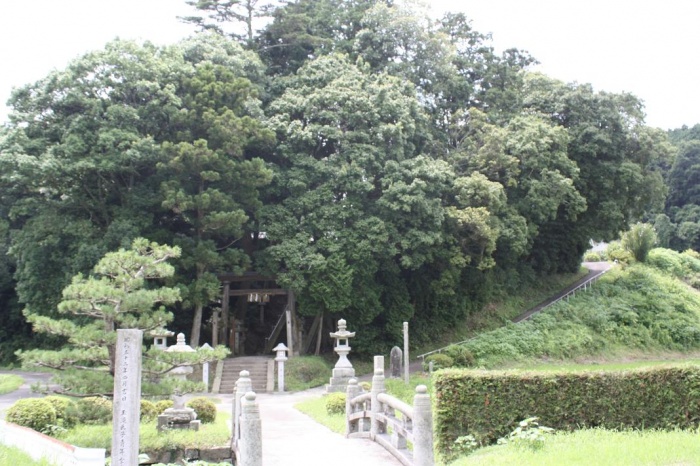 玉瀧（たまたき）神社