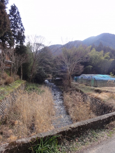 川沿いのまちなみ(広瀬)